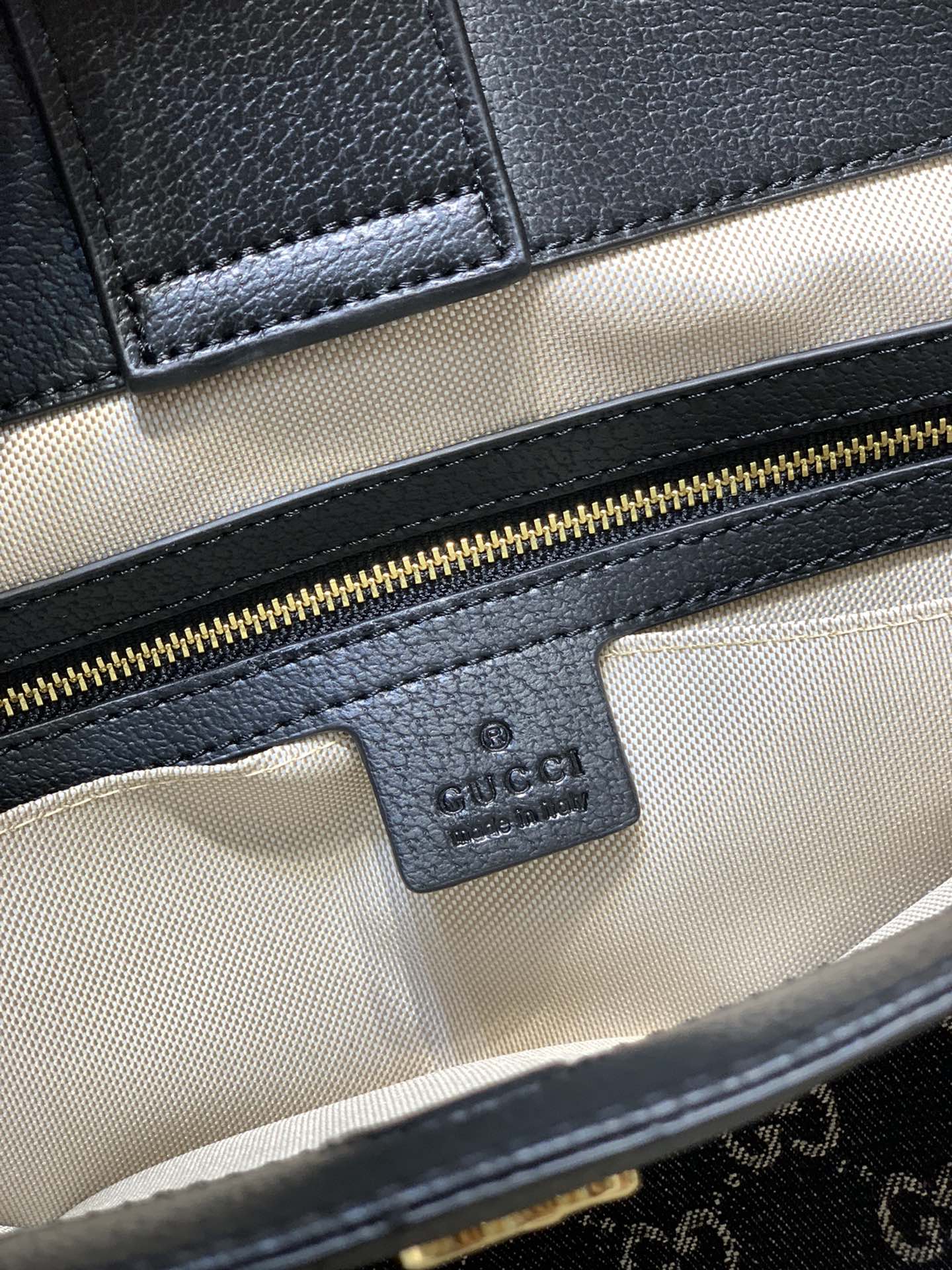 EN -New Lux Bags GCI 367