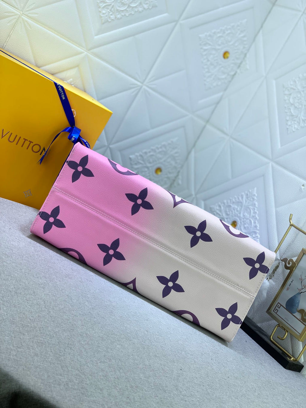 EN - Luxury Bags LUV 748