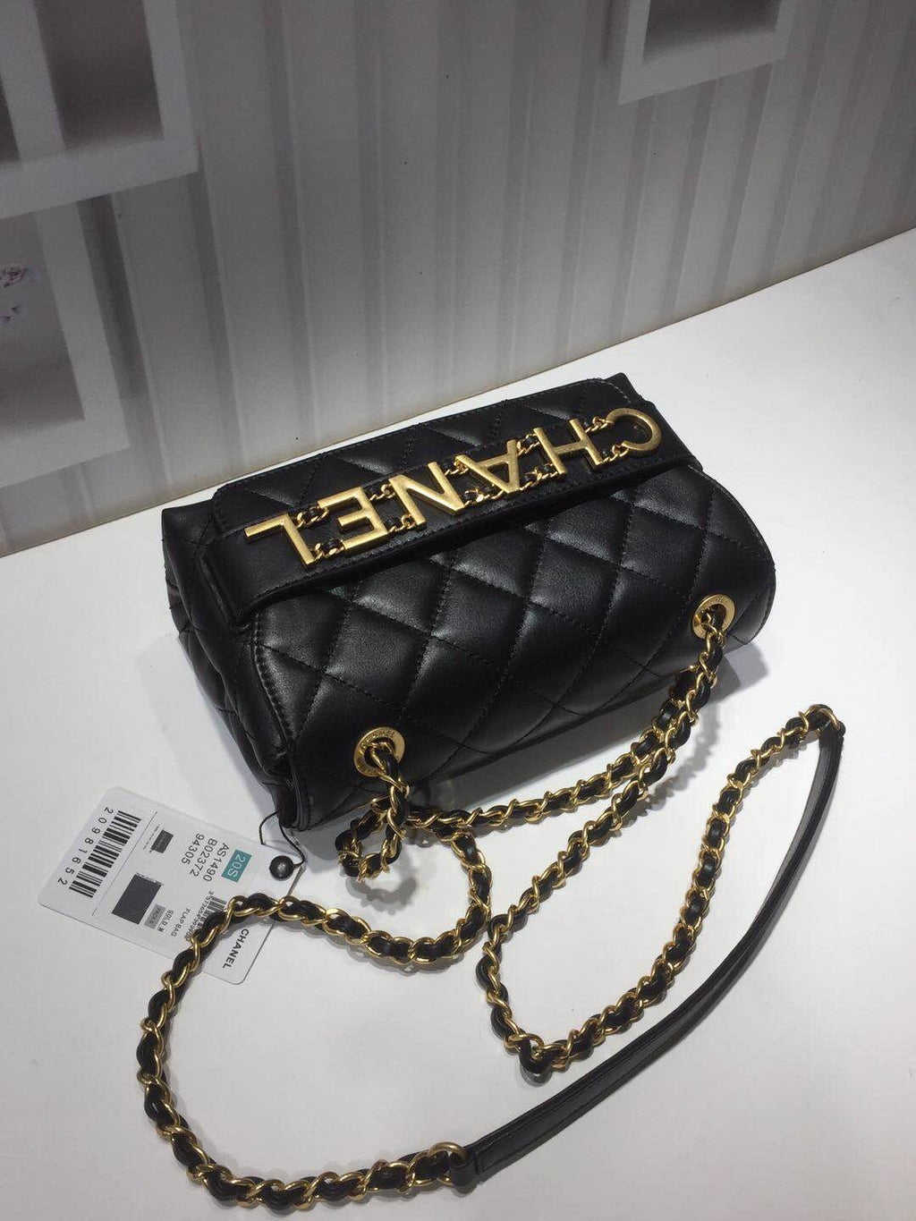 CHLFront Logo Small Flap Bag Gold Hardware Black For Women, Women’s Handbags, Shoulder Bags 8.2in/21cmAS1490