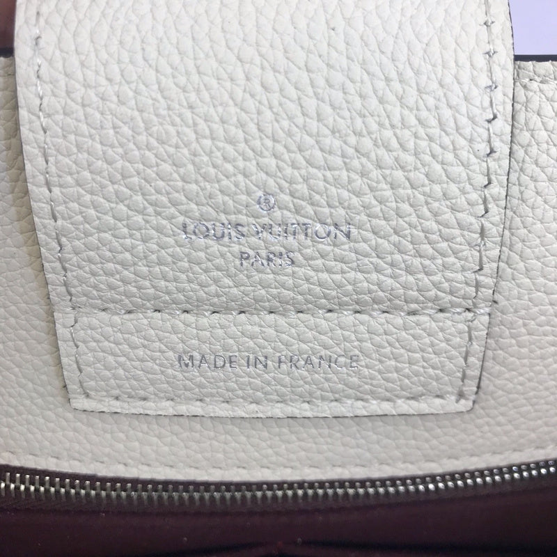 LOV2 Bags - Luxurious Bags  2048