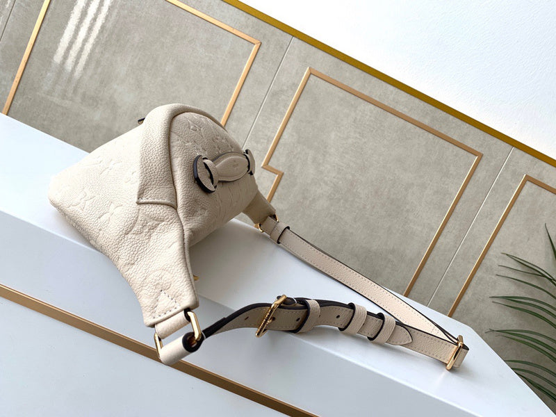 LOV2 Bags - Luxurious Bags  1546