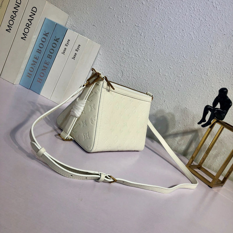 LOV2 Bags - Luxurious Bags  1906