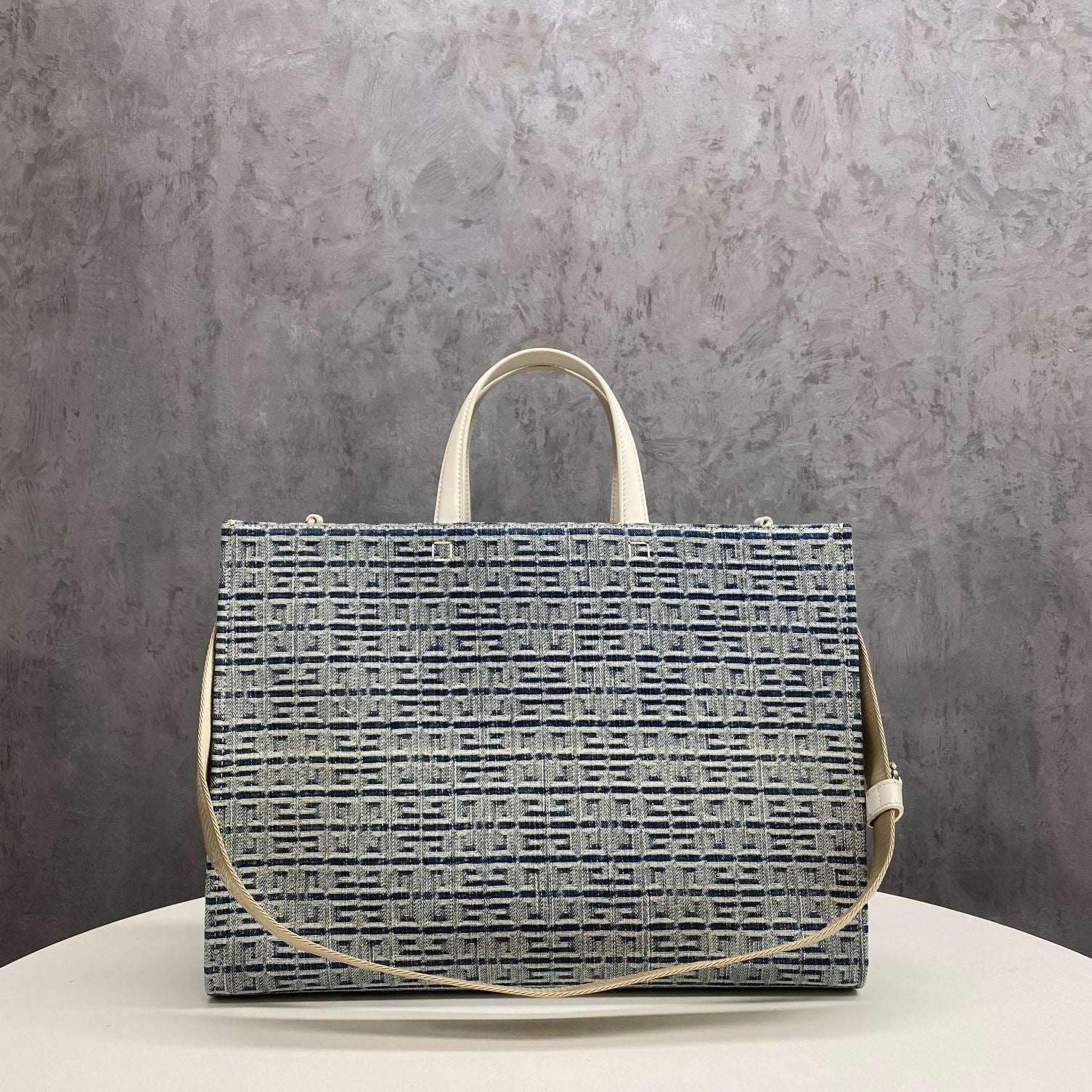 gv MeGLAMIum G Tote Shopping Bag Denim Blue For Women, Handbags, Shoulder Bags 7.5in/19cm GVC GLAMI50N2B1GC-457