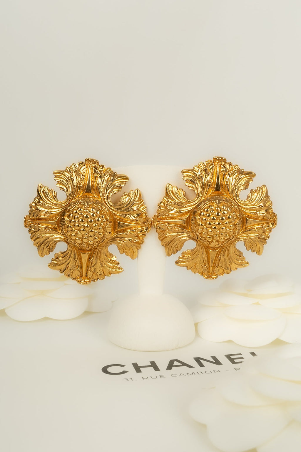 Boucles d'oreilles dorÃƒÆ’Ã‚Â©es Chanel