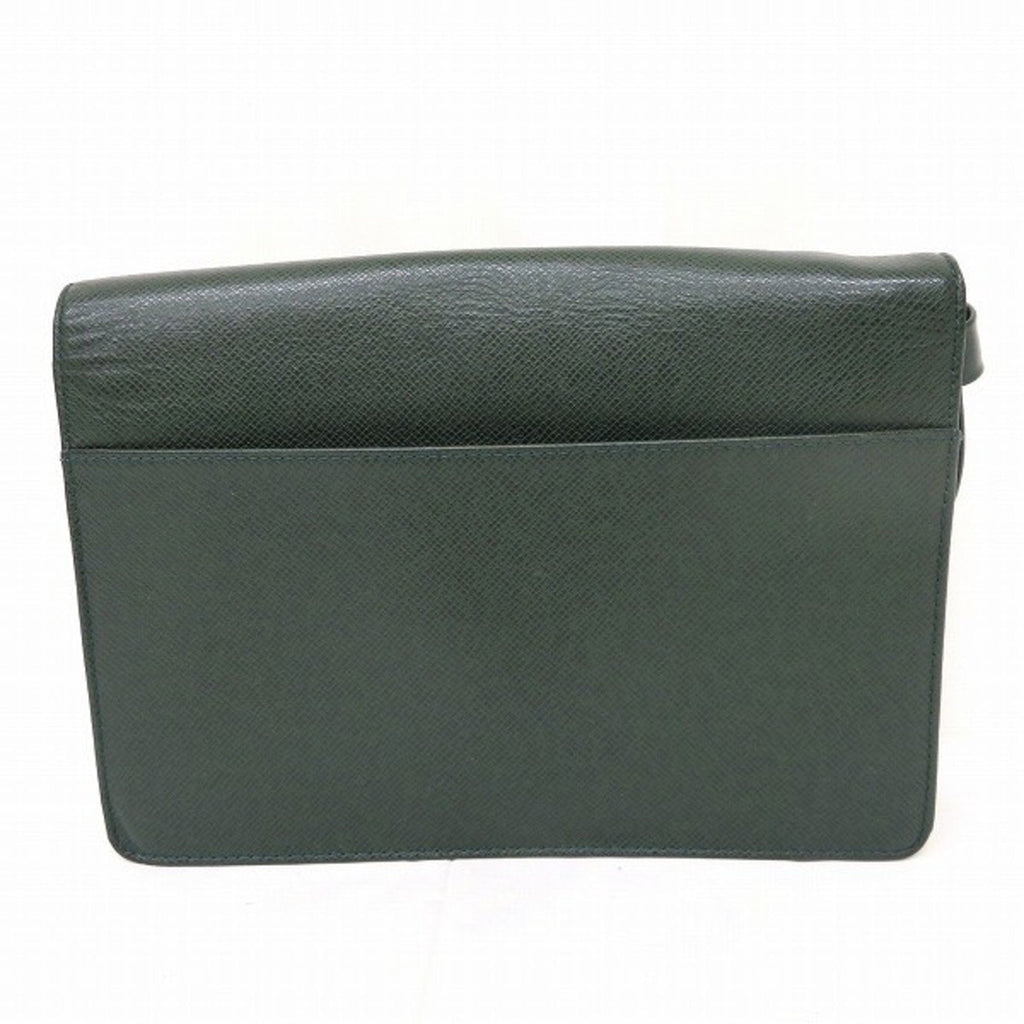 Louis Vuitton Selenga  Leather Clutch Bag ()
