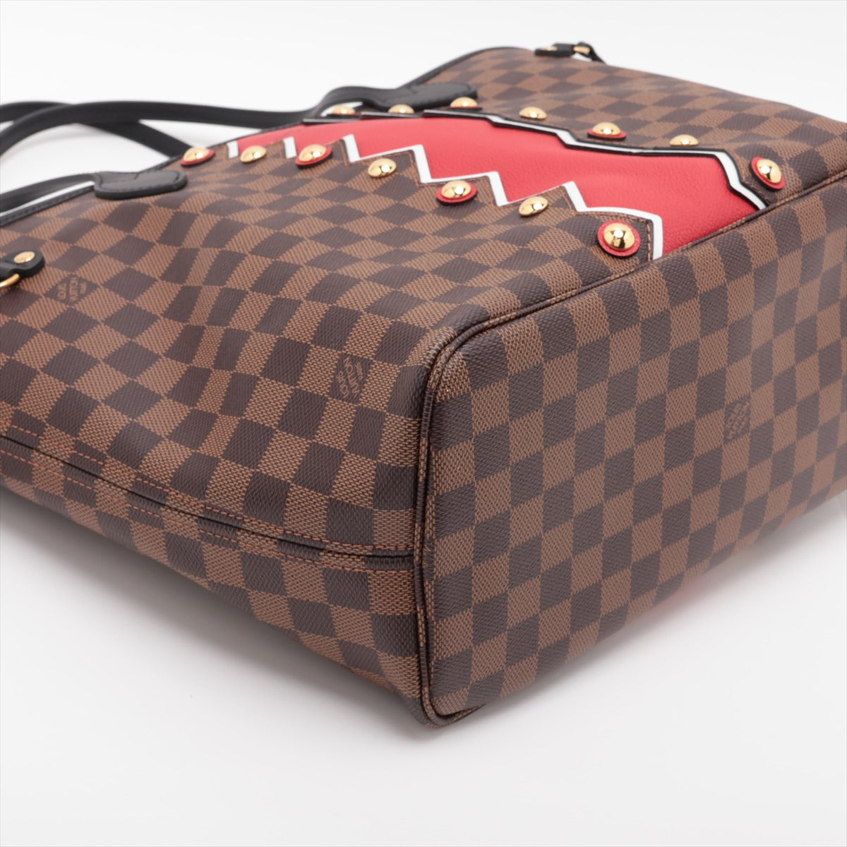 Louis Vuitton Damier Caracom Pattern Newark MM N40047