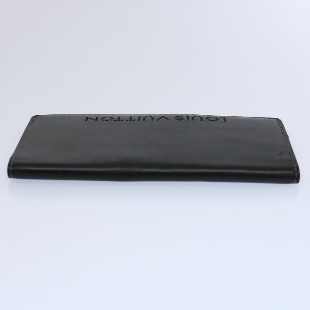 Louis Vuitton  Leather Wallet  ()