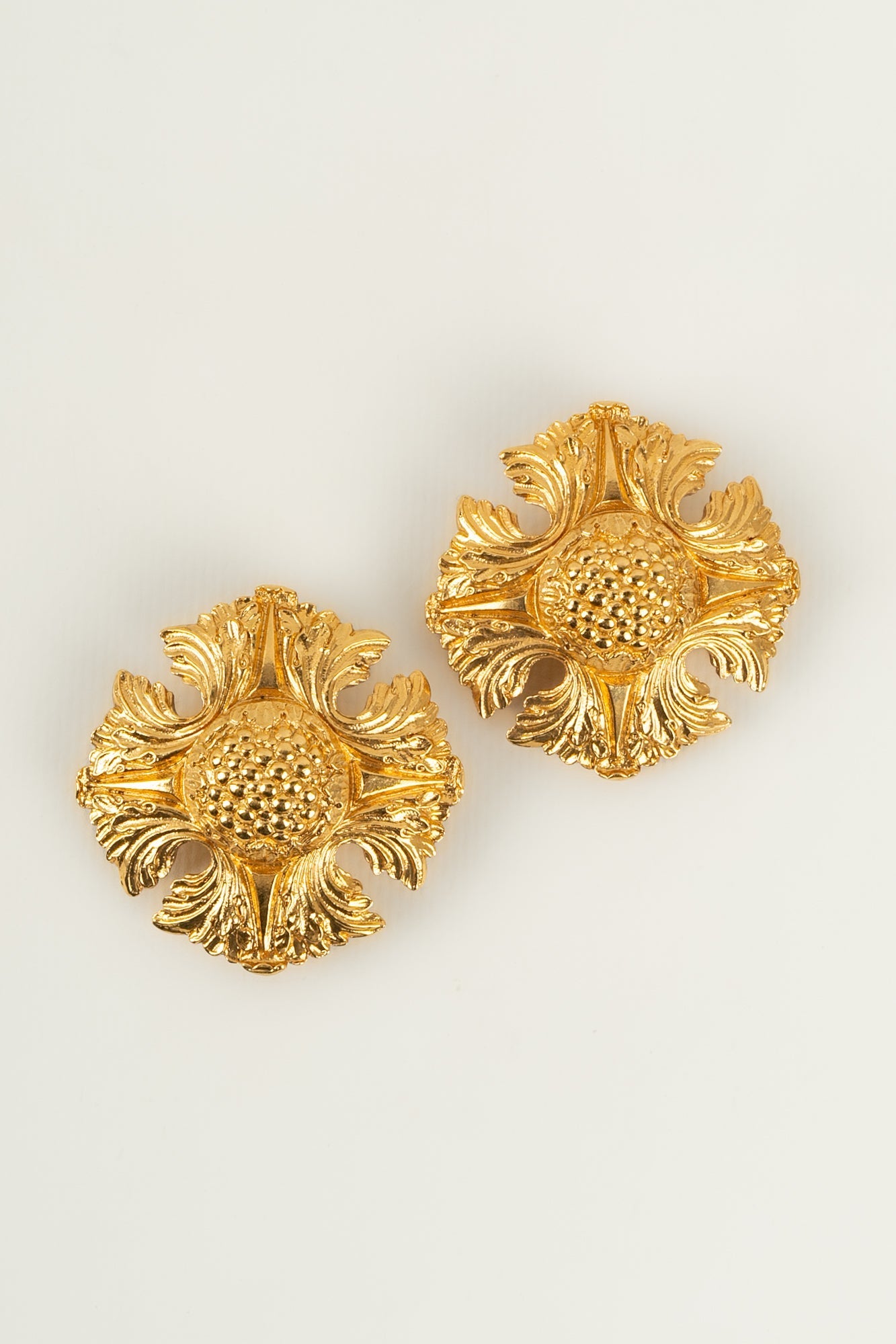 Boucles d'oreilles dorÃƒÆ’Ã‚Â©es Chanel