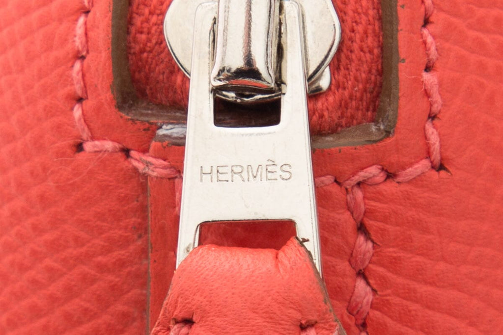 HermÃƒÆ’Ã‚Â¨s Red Courchevel 31cm Bolide Handbag