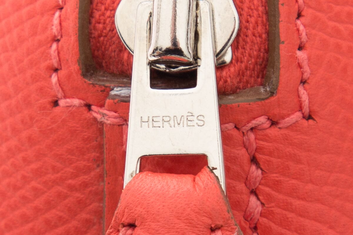 HermÃƒÆ’Ã‚Â¨s Red Courchevel 31cm Bolide Handbag