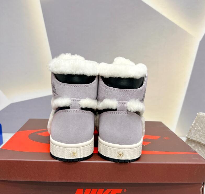 SAMC - NKE Shoes - 205