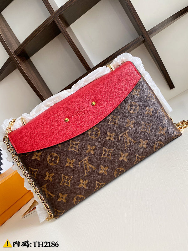 LOV2 Bags - Luxurious Bags  2648