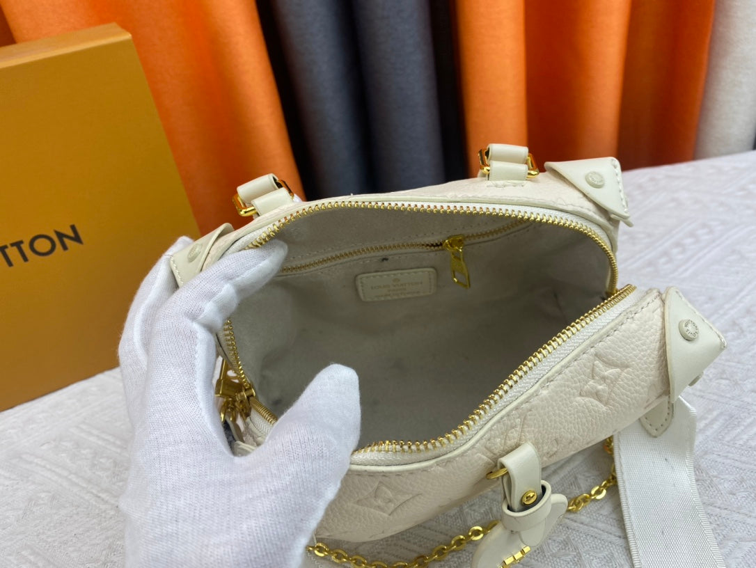 EN - New Arrival Bags LUV 663