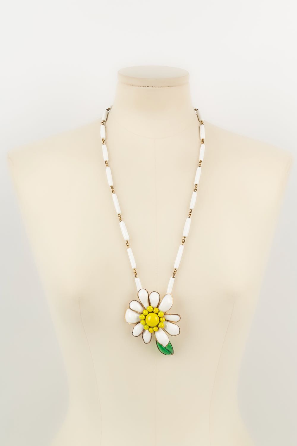 Collier jean Patou
