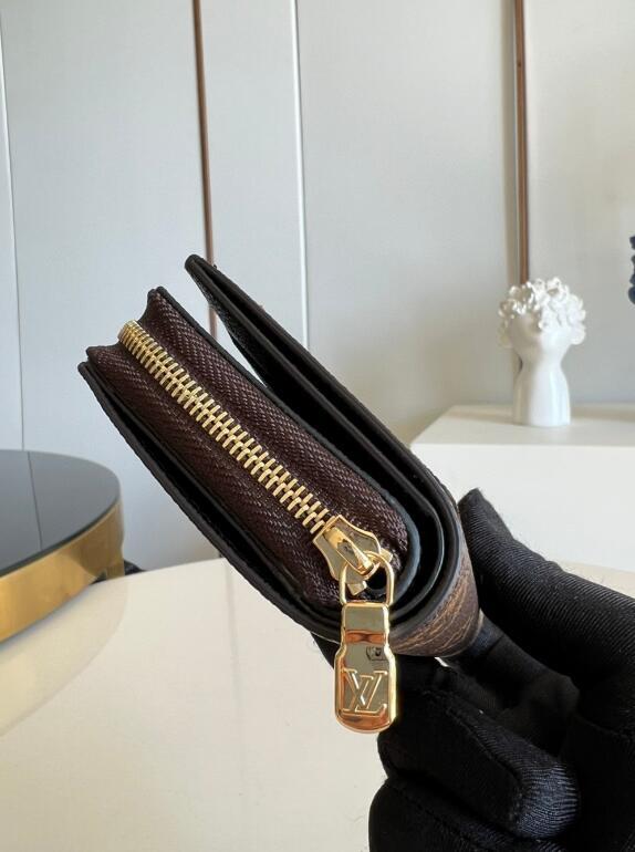 SAMC - Mix Wallets - 169