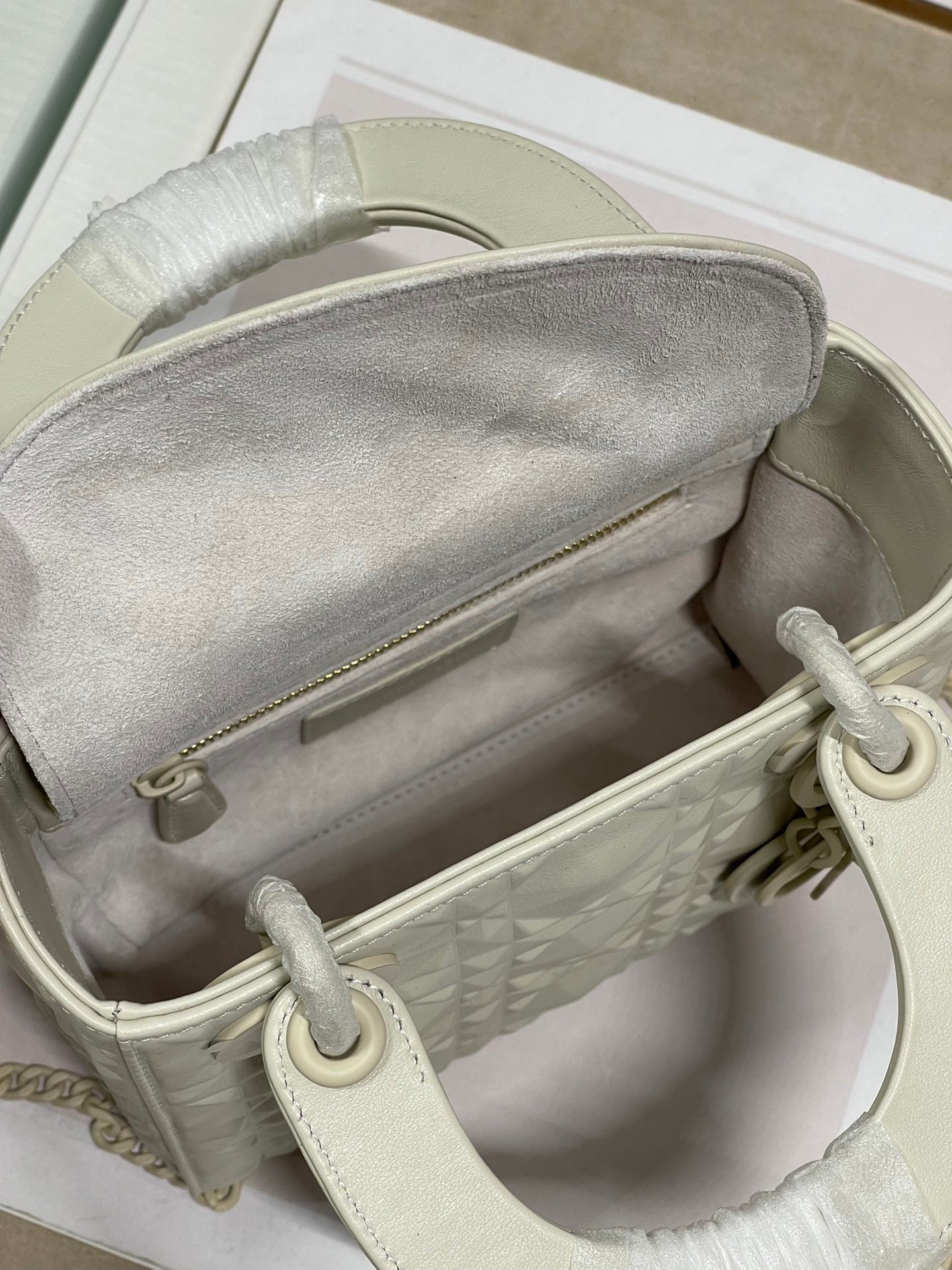 GLAMI Mini Lady Bag Latte Cannage with Beaded Motif, Beige, For Women WomenÃ¢â‚¬â„¢s Handbags, Crossbody Bags, 18cm CD M0505INEA_M030