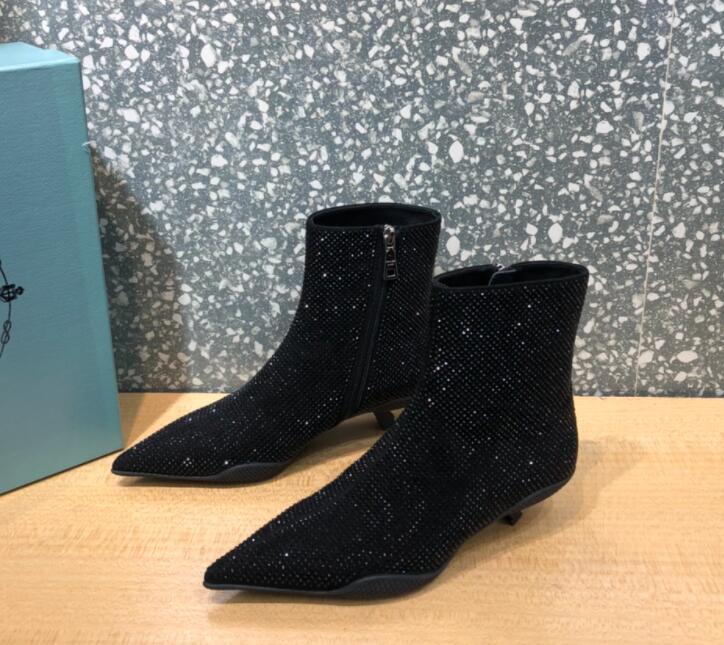 GlamyWomen Shoes - 572