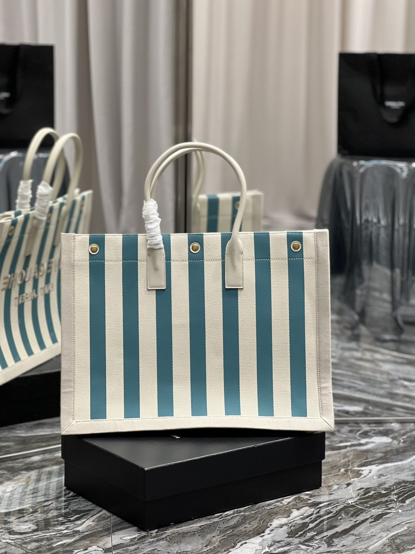 GLAMI Rive Gauche Tote Bag In Water Green For Women 18.9in/48cm YSL 499290FAAD51680