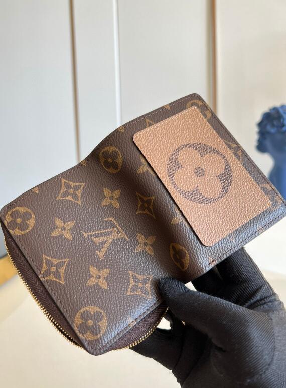 SAMC - Mix Wallets - 169