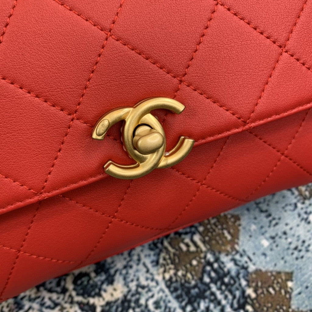 CHLSmall Flap Bag With Top Handle Gold Hardware Red For Women, Women’s Handbags, Shoulder Bags 7.9in/20cm AS2059