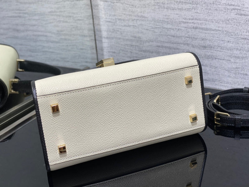 ELE - HMS Bags - 007