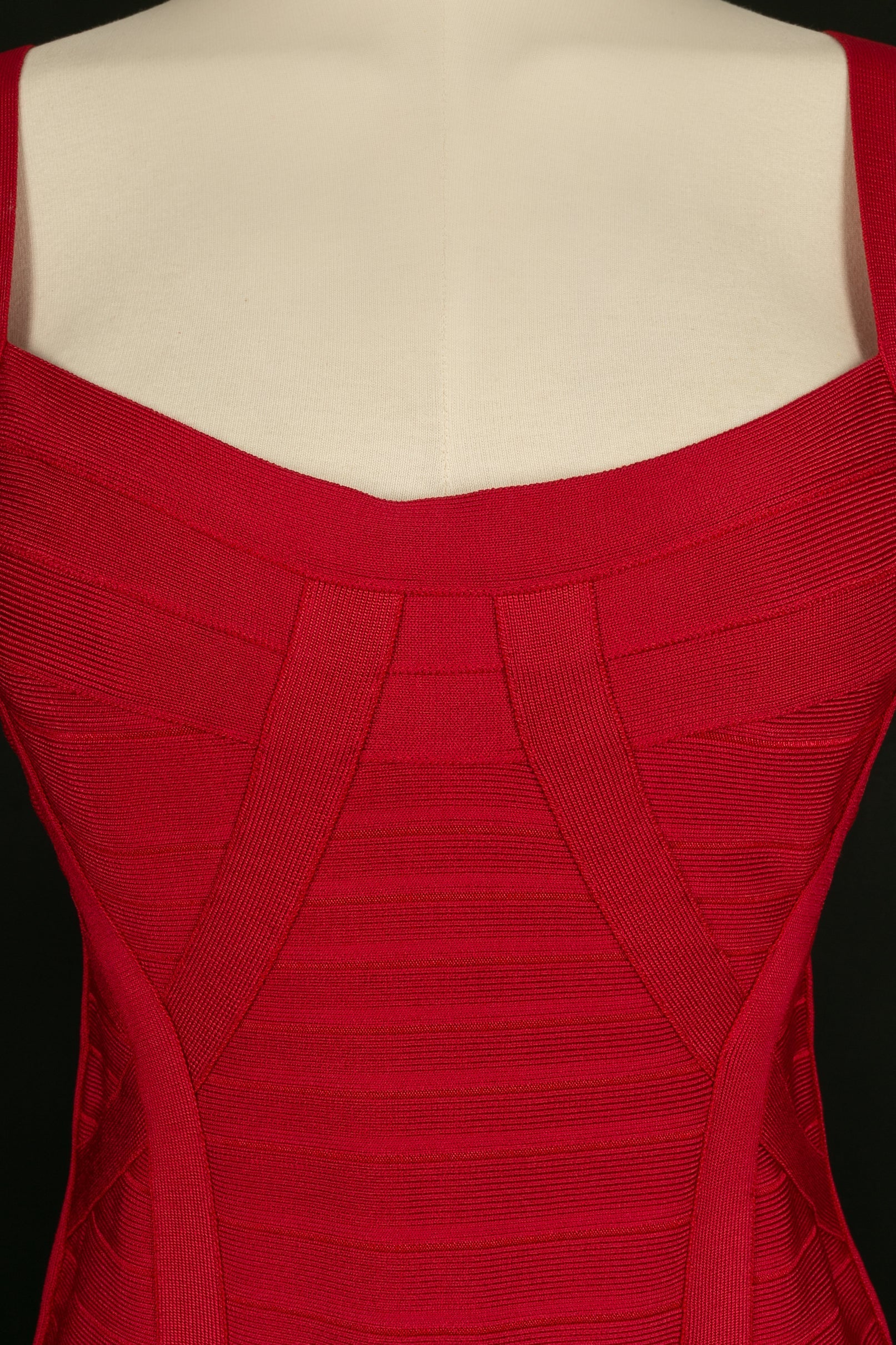 Robe rouge HervÃƒÆ’Ã‚Â© LÃƒÆ’Ã‚Â©ger