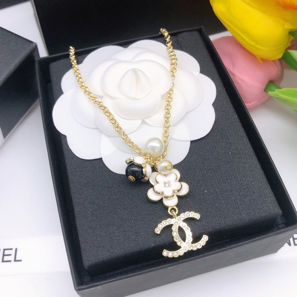 EN - Lux Necklace CHL006