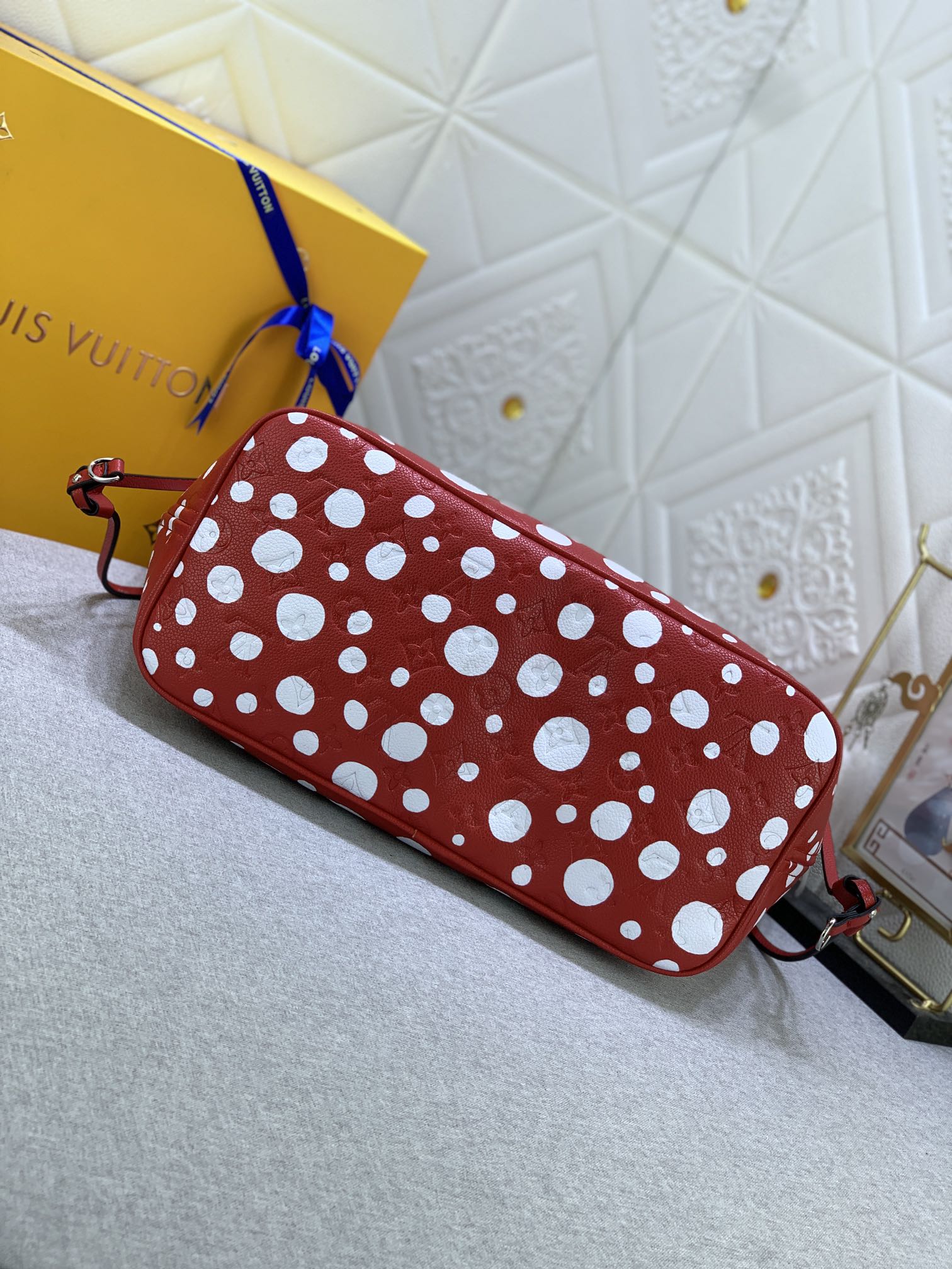 EN - New Bag LUV 652