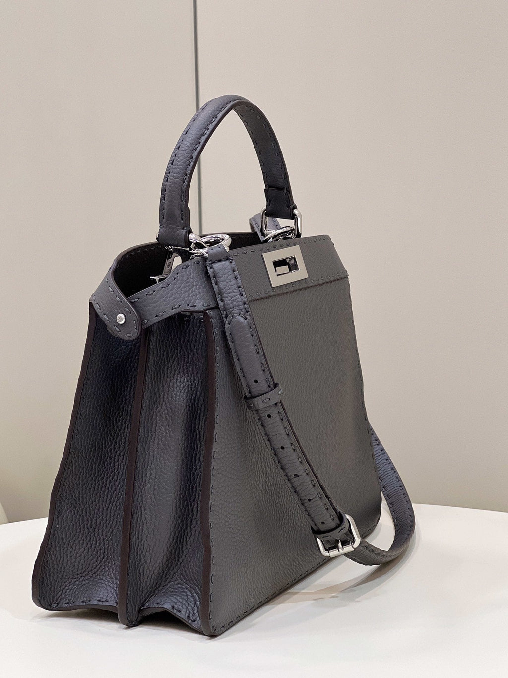 FI GlamI ISeeU MeGLAMIum Black For Women, Handbags, Shoulder Bag 13.1in/33.5cm FF