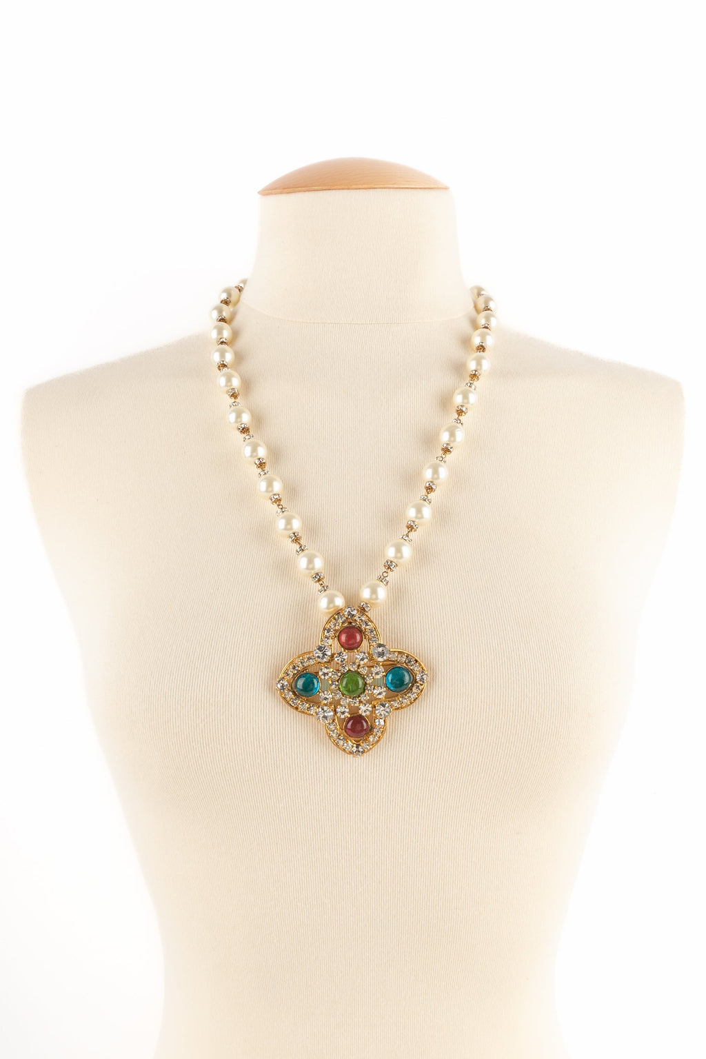 Collier pendentif Chanel