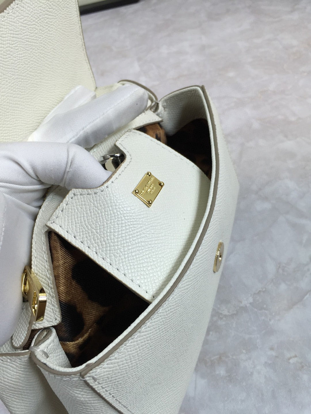 GLAMI MeGLAMIum Sicily Handbag In Dauphine White For Women 10.2in/26cm GLAMI GLAMI4347A100180001