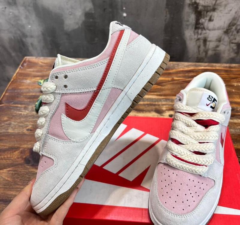 SAMC - NKE Shoes - 652