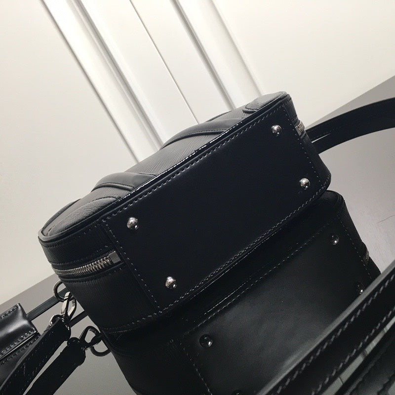LOV2 Bags - Luxurious Bags  1980