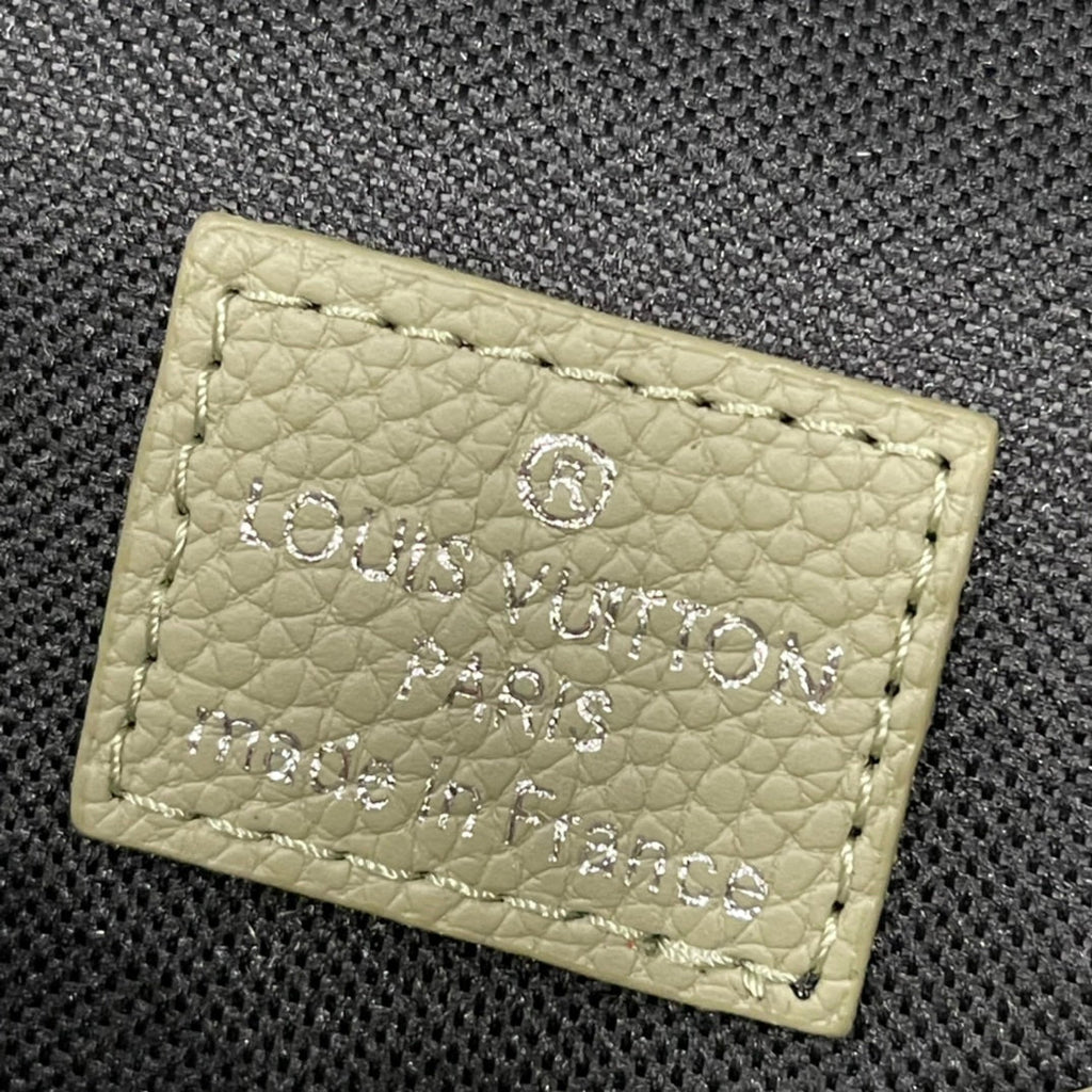 EN - Luxury Bags LUV 866