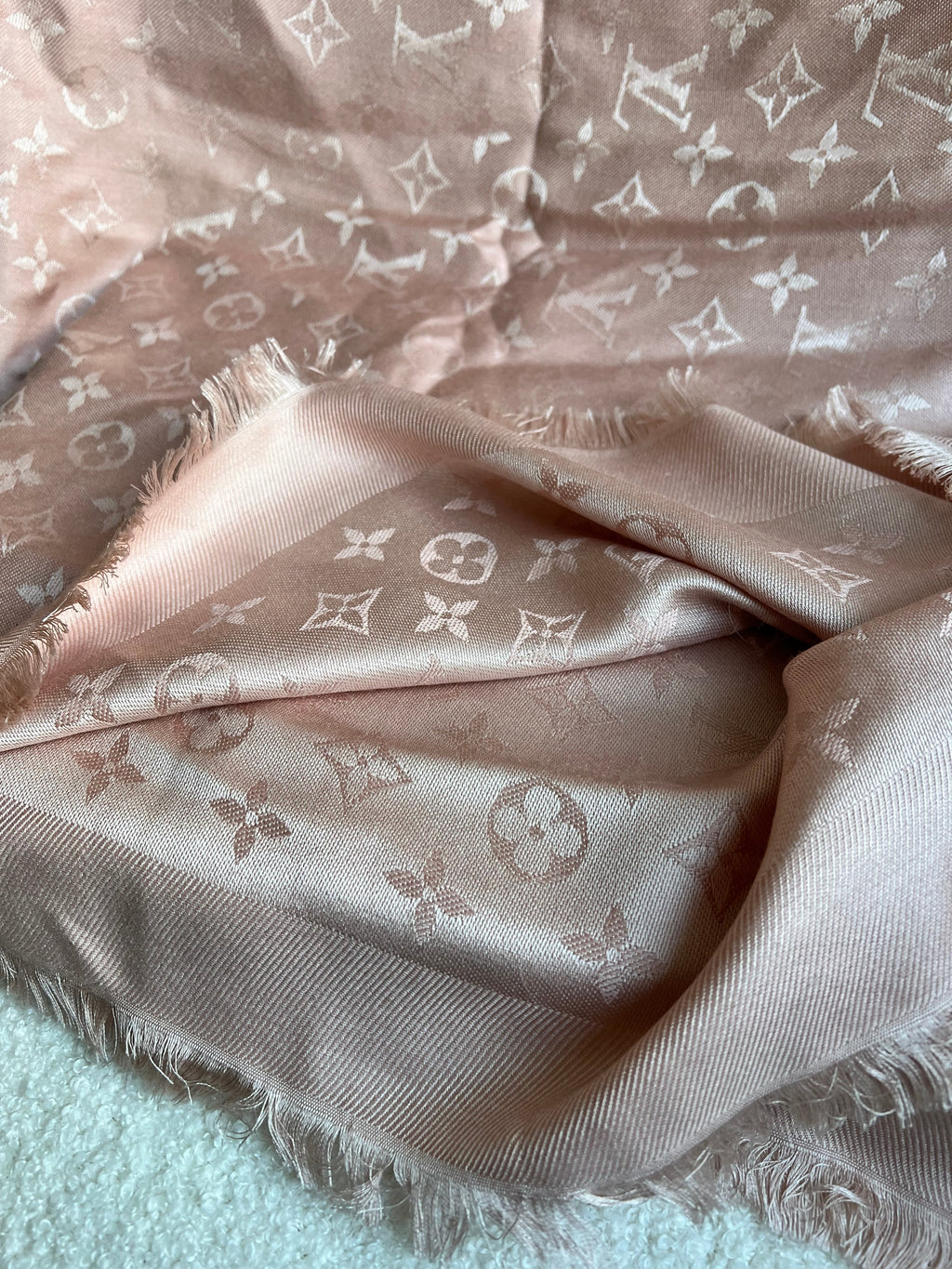 Louis Vuitton Pink Monogram Shawl (RRP £450)