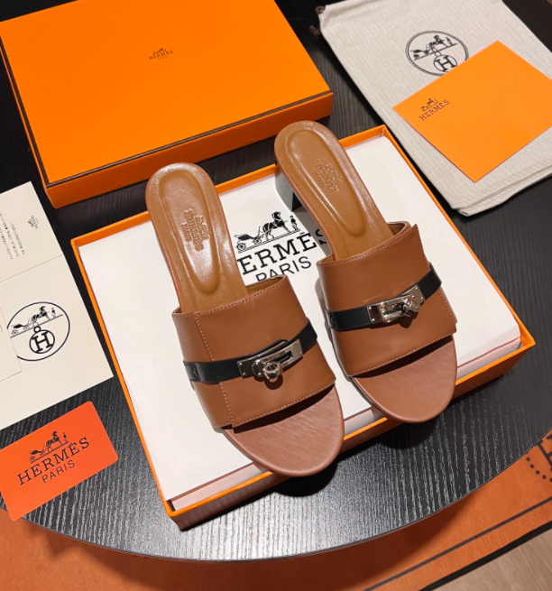 SAMC - HMS Women Shoes - 584
