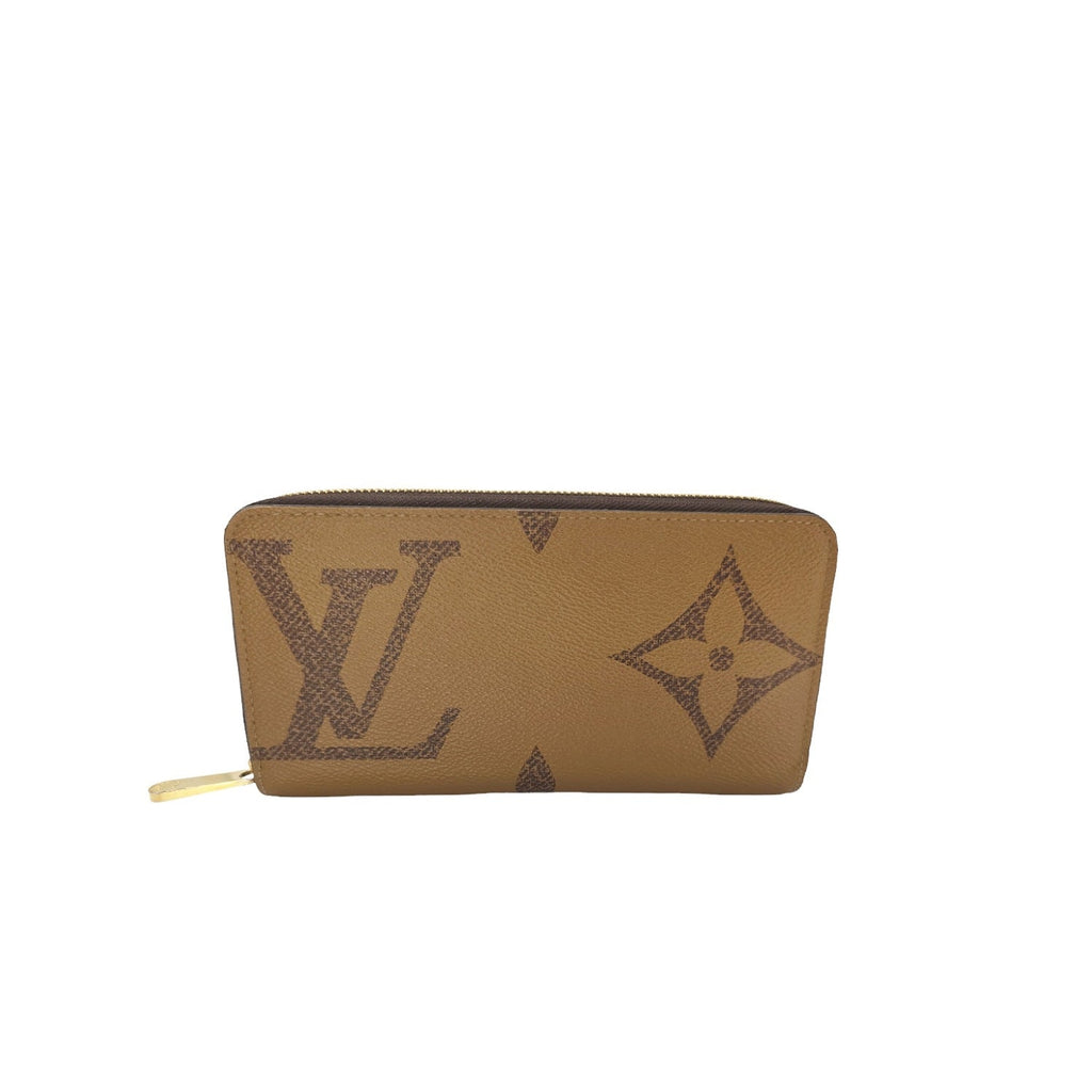 Louis Vuitton Reverse Giant Monogram Zippy Wallet