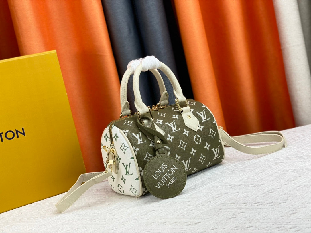 EN - Luxury Bags LUV 778