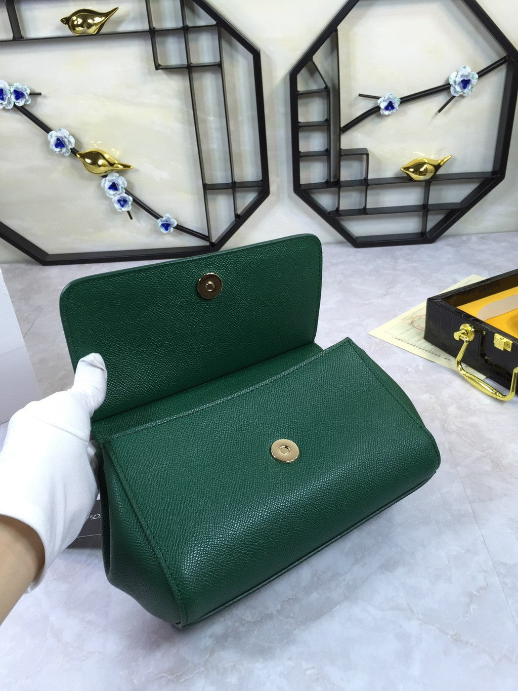 GLAMI MeGLAMIum Sicily Handbag In Dauphine Green For Women 10.2in/26cm GLAMI GLAMI4347A100187399