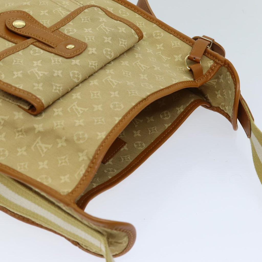 Louis Vuitton Mary Kate Shoulder Bag