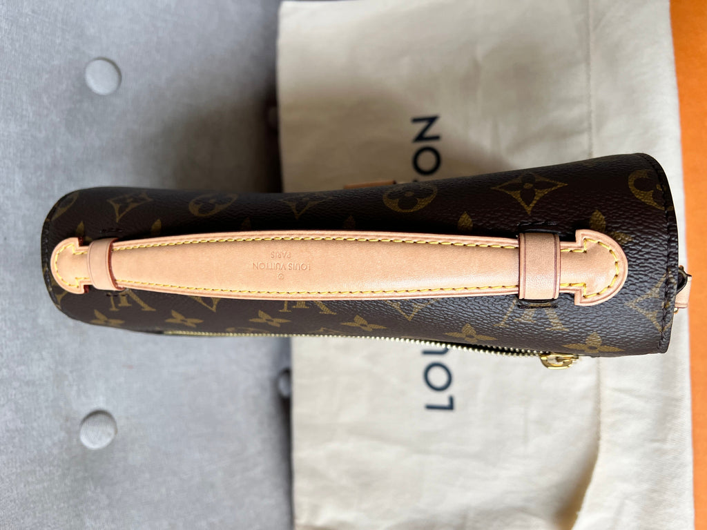 Louis Vuitton Pochette Metis Monogram (RRP £1,970)