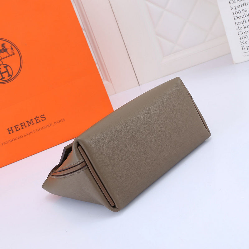 ELE - HMS Bags - 097