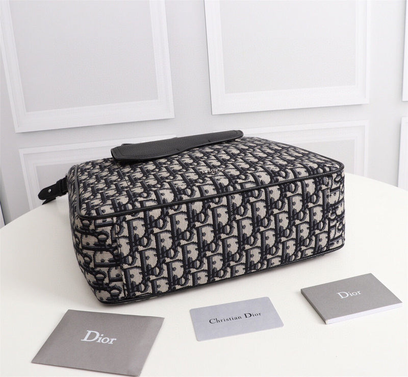 ELE - Dir Bags - 1525
