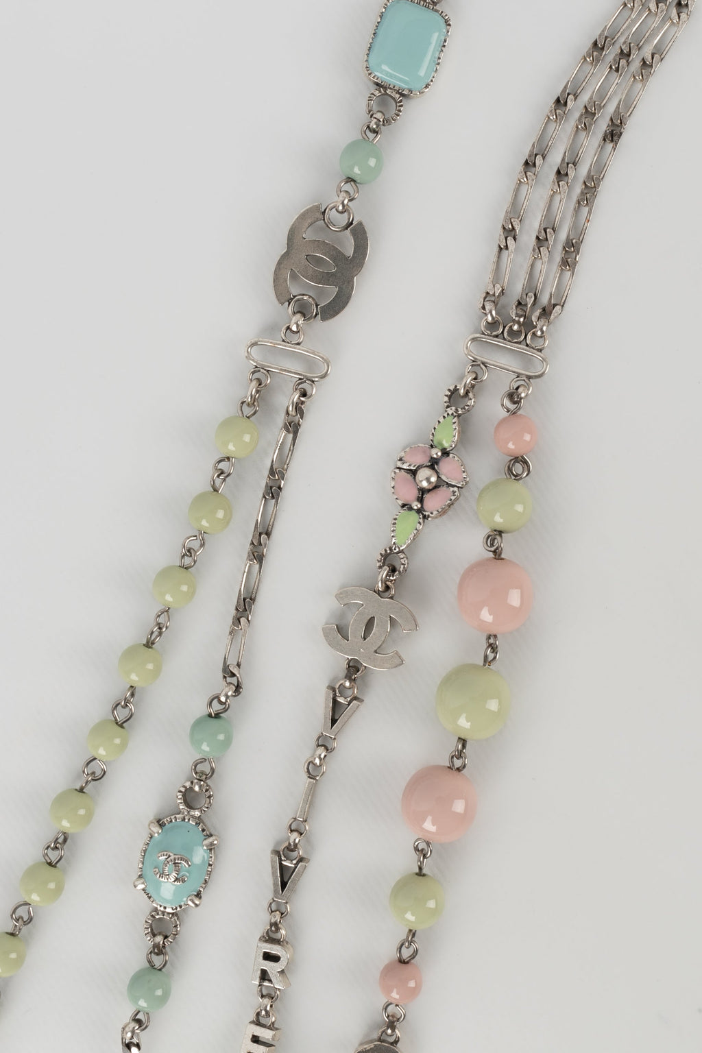Collier pastel Chanel CroisiÃƒÆ’Ã‚Â¨re 2003