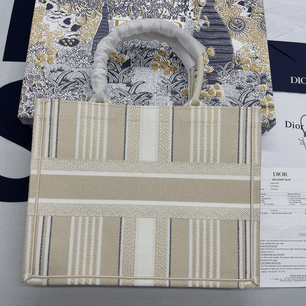 GLAMI MeGLAMIum Book Tote Beige, For Women, WomenÃ¢â‚¬â„¢s Handbags 14in/36cm CD