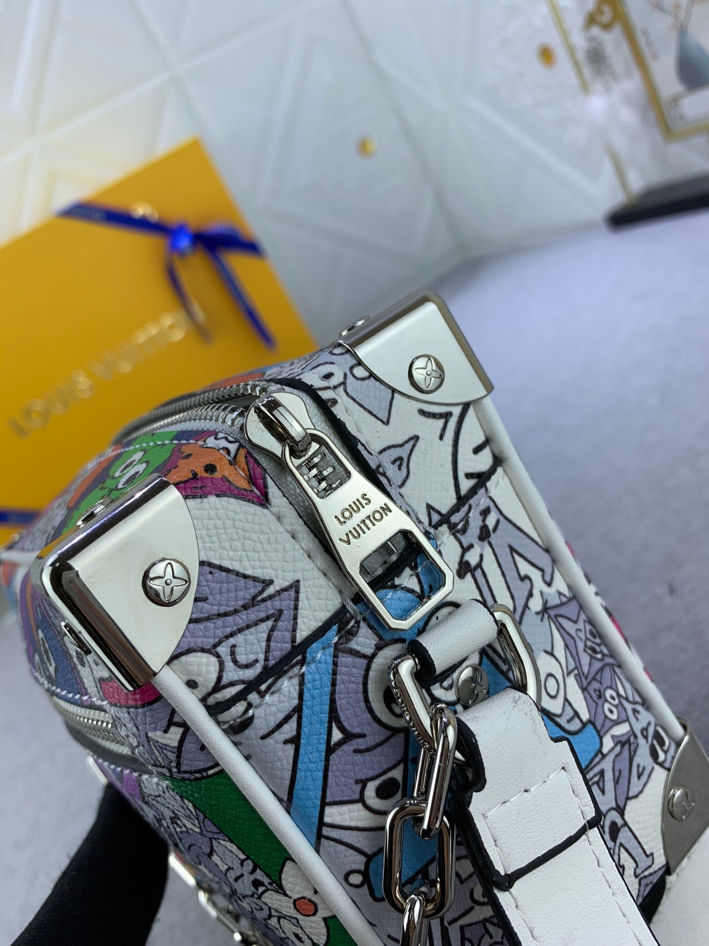 EN - New Bag LUV 646