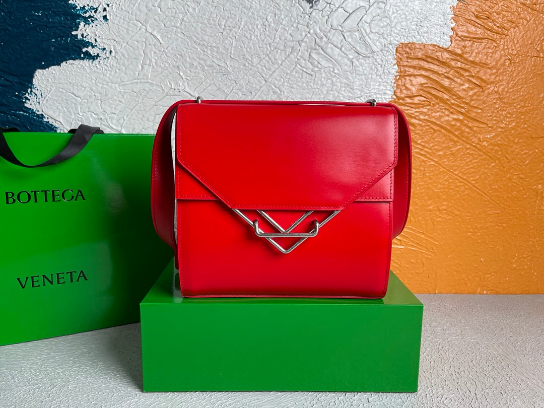 GLAMI Clip Bag Red, For Women, WomenÃƒÂ¢Ã¢â€šÂ¬Ã¢â€žÂ¢s Bags 9in/23cm