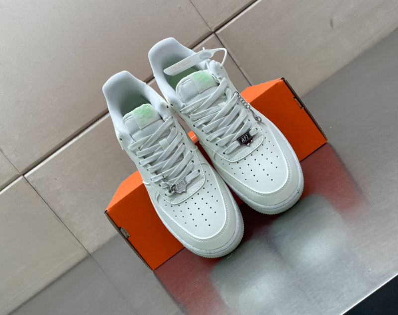 SAMC - NKE Shoes - 021