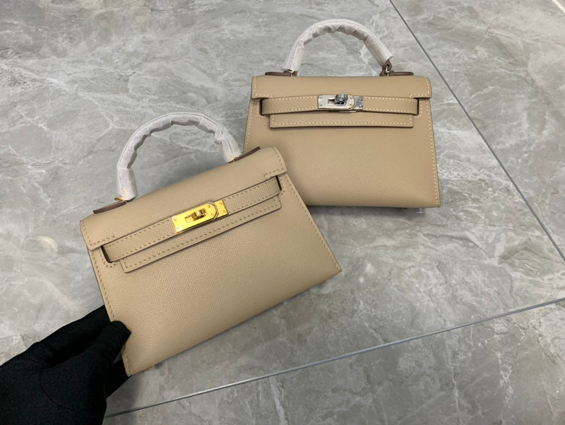 Glamy - HMS Bags - 1948