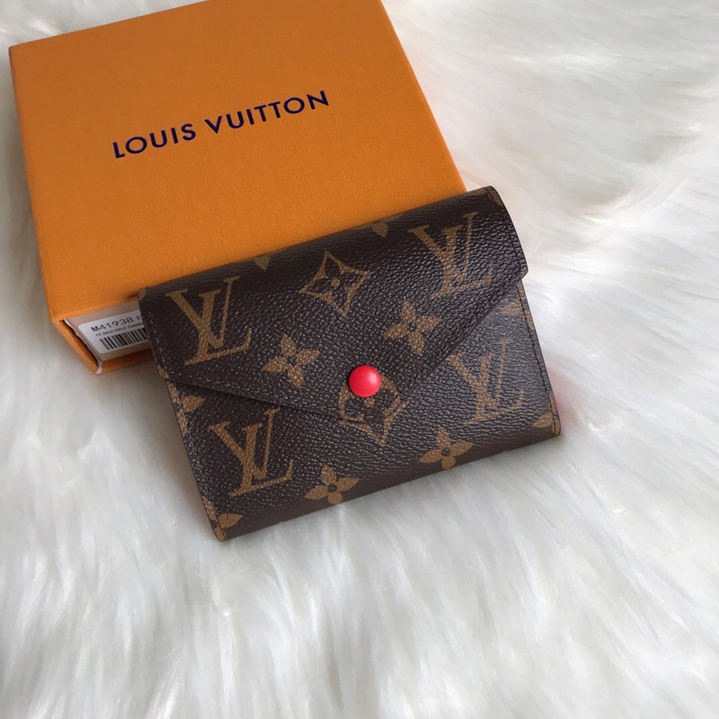 LOV2 Bags - Luxurious Bags  1664